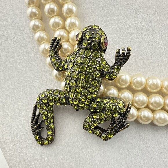 Heidi Daus Necklace Frog Toad Green Kissing Frog Pearl Crystal Triple Strand - Picture 4 of 15